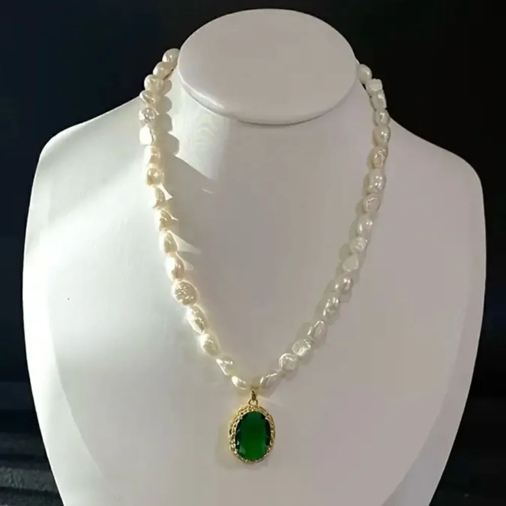 18K Gold Plated Vintage Style Freshwater Pearl Green Glass Pendant Necklace NWT